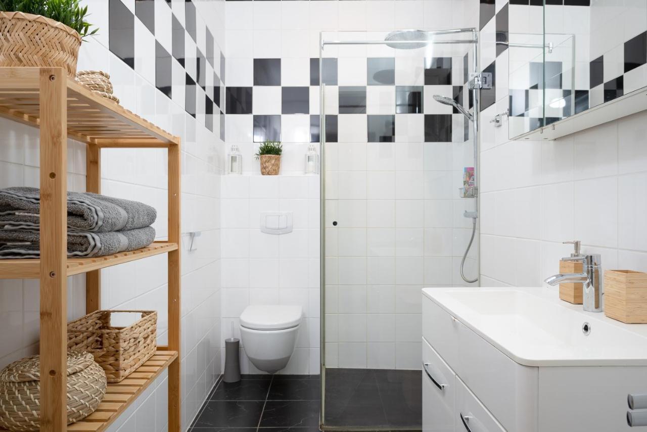 Designer Apartments, 2 Min To U1 Reumannplatz Виена Екстериор снимка